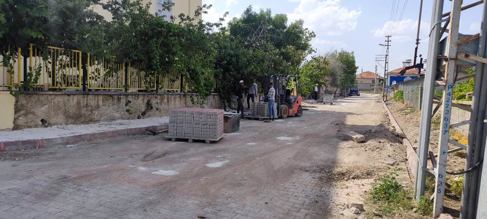 AĞALAR MAHALLESİNDE KİLİTLİ TAŞ ÇALIŞMALARIMIZ DEVAM EDİYOR!